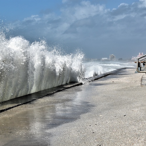 News*UNEP's Frontiers Report, oil spill in Peru, WFP Hunger Hotspots Report, Flooding in Australia, Sea level rises and Global Risks Report 2022